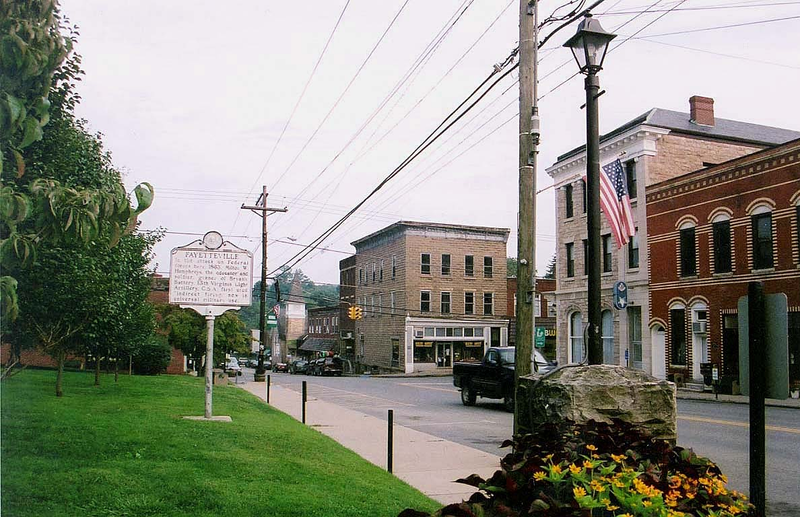 Calle principal en Fayetteville. Wikimedia Commons